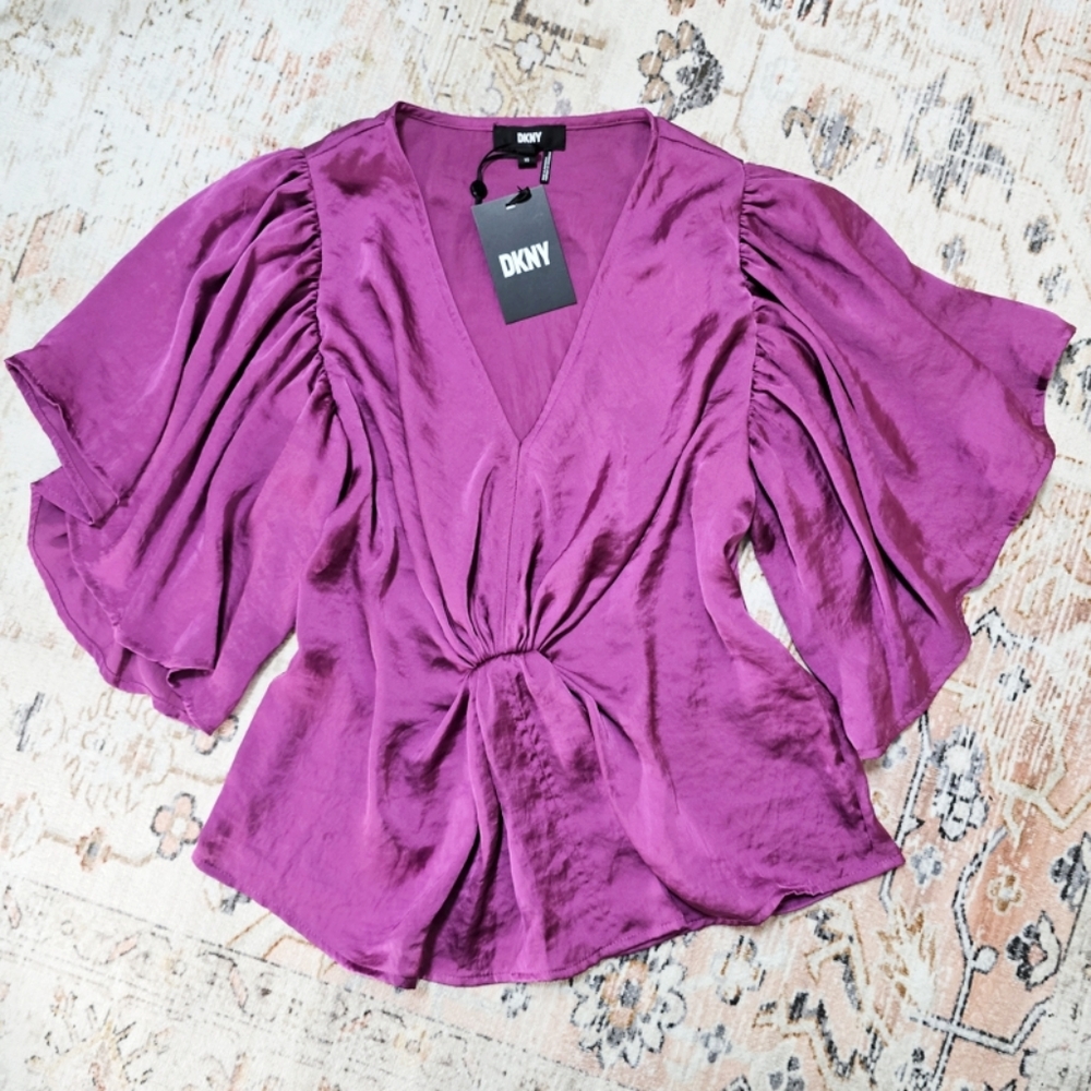 🕊️ DKNY Women's Magenta V-Neck Top